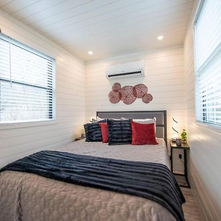 The Merlot House-Container Home 12 Min To Magnolia Bellmead ภายนอก รูปภาพ